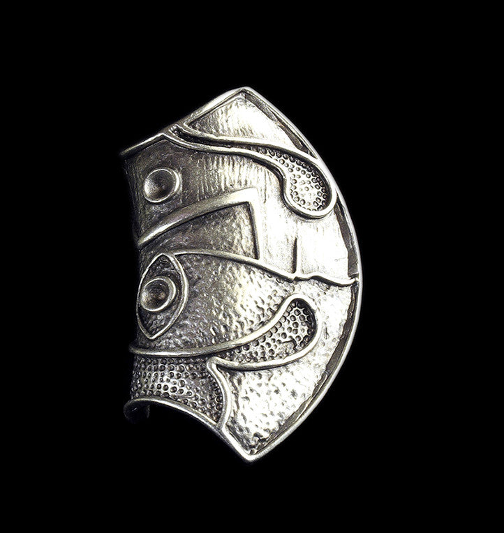 Visage Ring